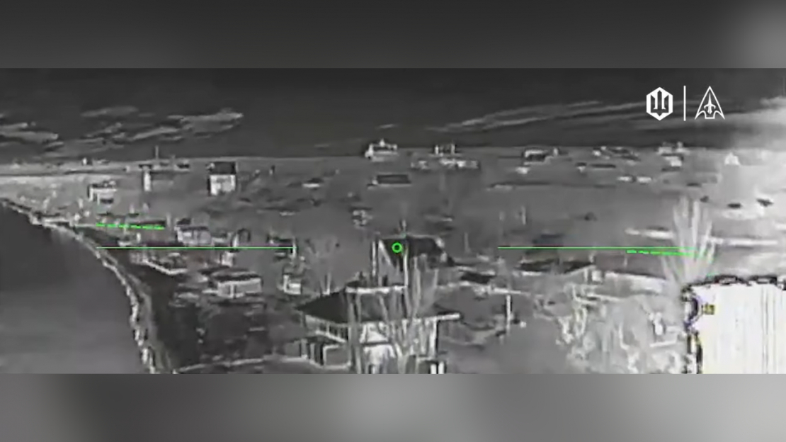 Ekrānuzņēmums no uzbrukuma video.