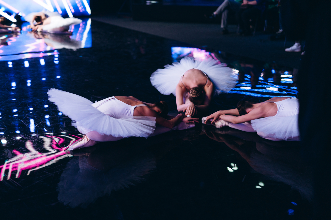 Šova "Pārdziedi mani!" sestā epizode.