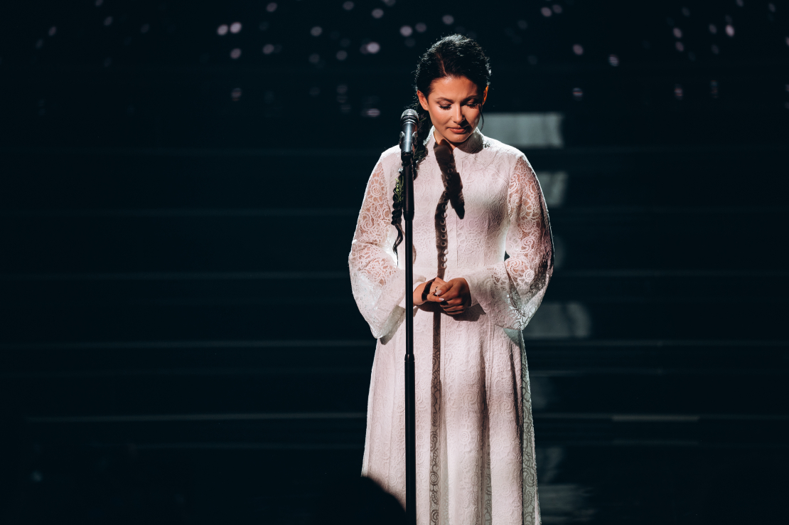 Šova "Pārdziedi mani!" sestā epizode.