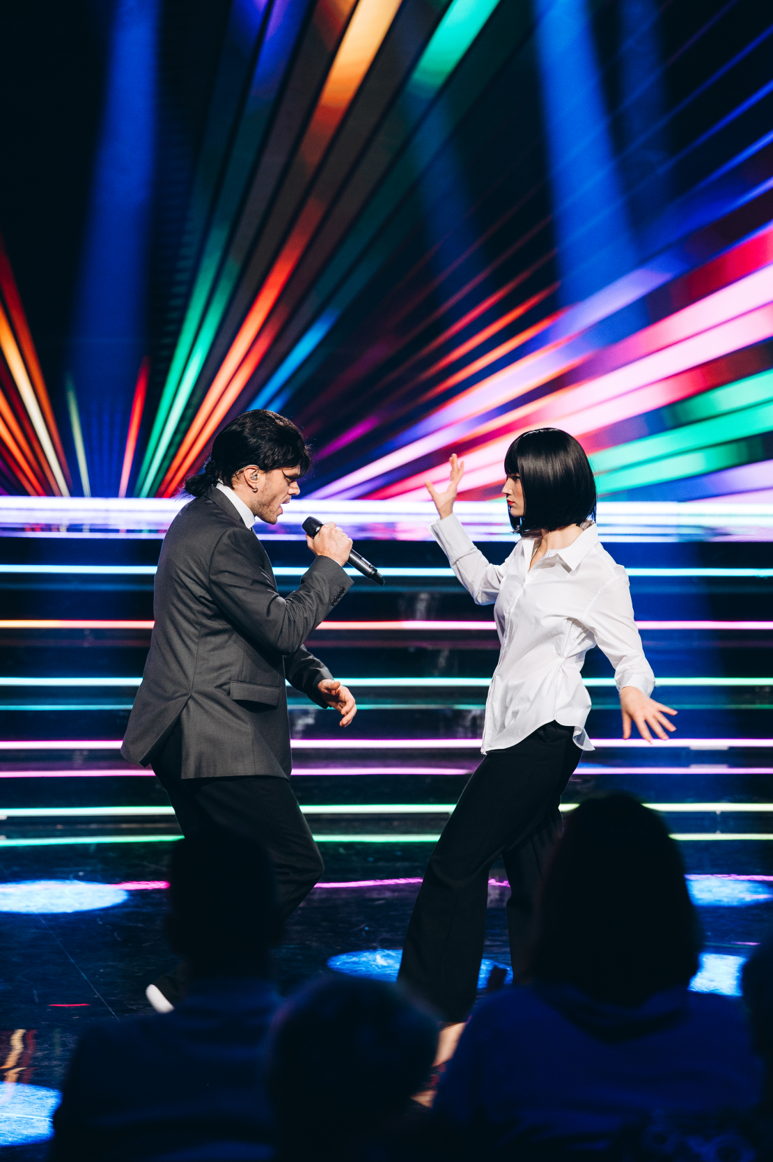 Šova "Pārdziedi mani!" sestā epizode.