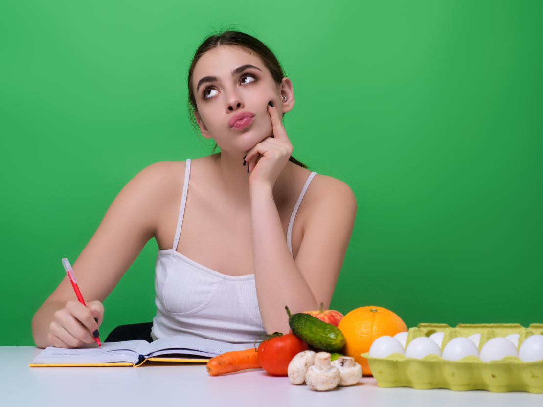 Arvien vairāk speciālistu izmanto pieeju, ko dēvē par cikla uzturu – uztura un dzīvesveida pielāgošanu sievietes dabiskajam hormonālajam ritmam. 