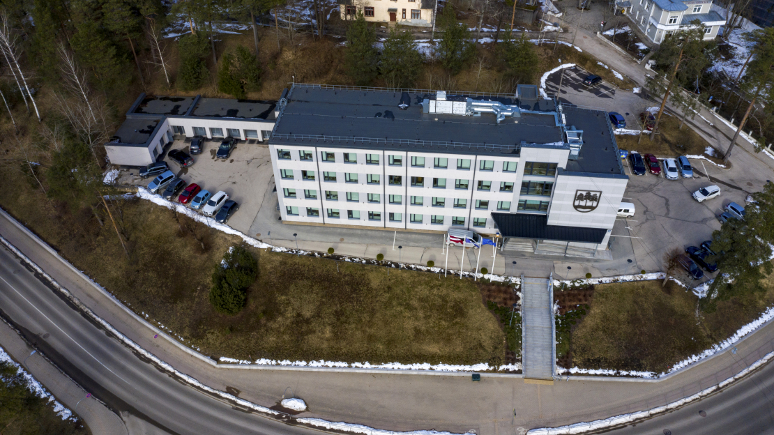 Ogres novada pašvaldības domes ēka.