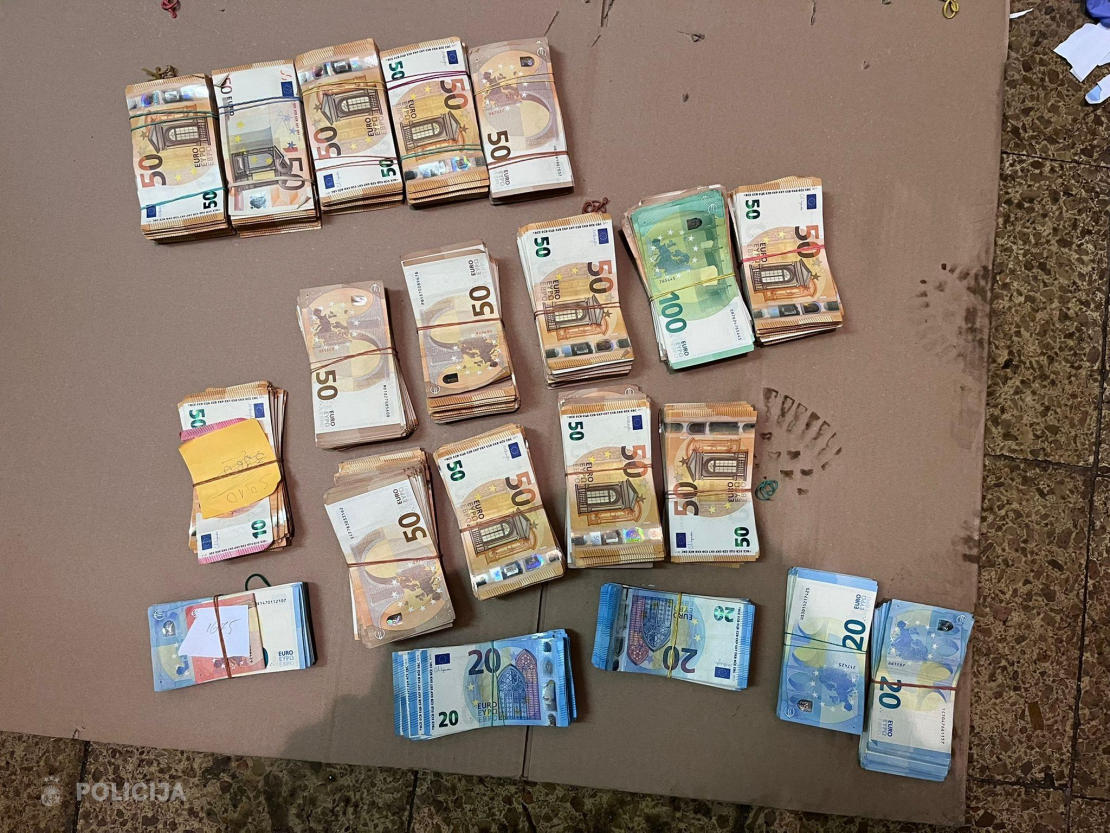 Pļavniekos aizturēts narkodīleris.