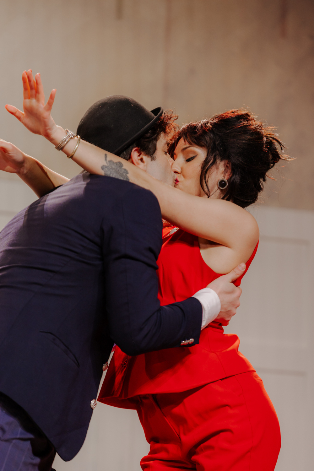 Franču komēdijas "Ak, šis nevainīgais blefs!" pirmizrāde