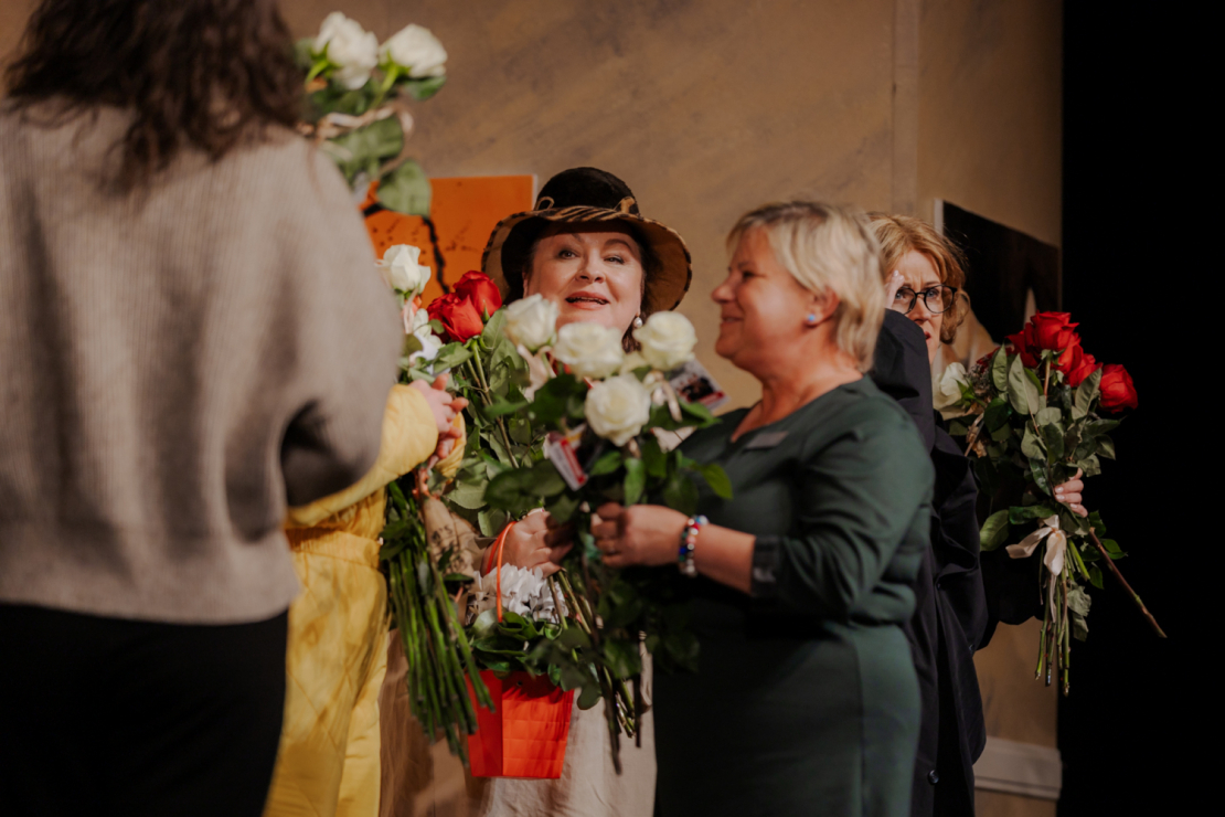 Franču komēdijas "Ak, šis nevainīgais blefs!" pirmizrāde