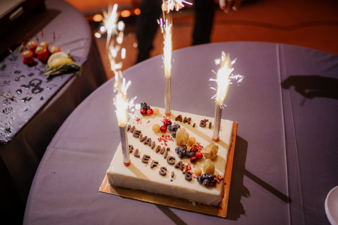 Franču komēdijas "Ak, šis nevainīgais blefs!" pirmizrāde