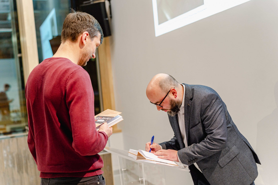 Grāmatas "Vienpatis. Latviešu virsnieka dzīvesstāsts" atvēršanas pasākums.