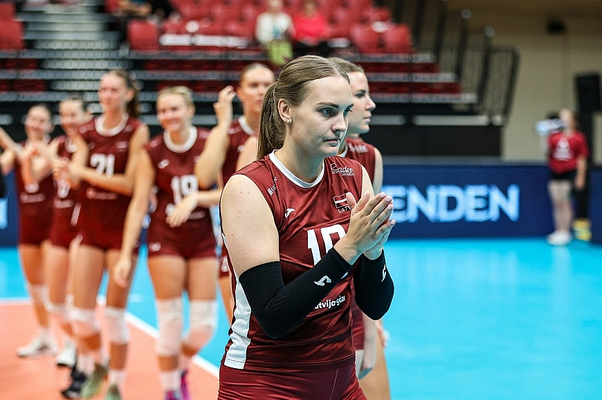 Volejboliste Anija Jurdža.