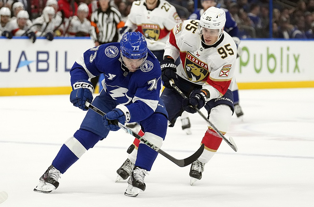 Sandis Vilmanis (no labās).