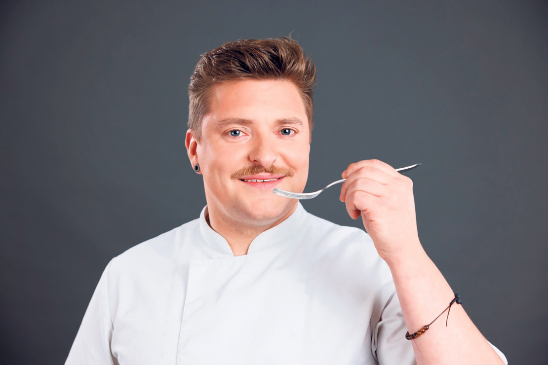 Šefpavārs Juris Latišenoks.