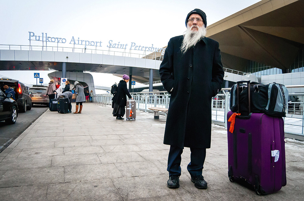 Josifs Mendeļevičs 2014. gada decembrī Pulkovas lidostā, pirmo reizi apmeklējot Sanktpēterburgu pēc Dimšica–Kuzņecova grupas mēģinājuma nolaupīt lidmašīnu.