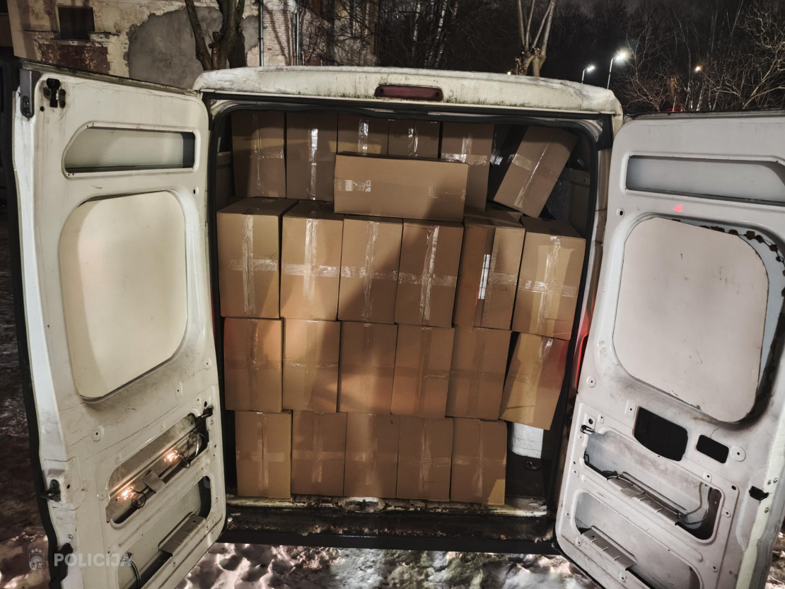 Atsavina pusotru miljonu nelegālo cigarešu.