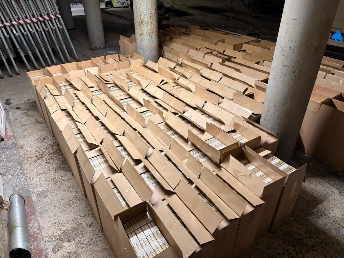 Atsavina pusotru miljonu nelegālo cigarešu.