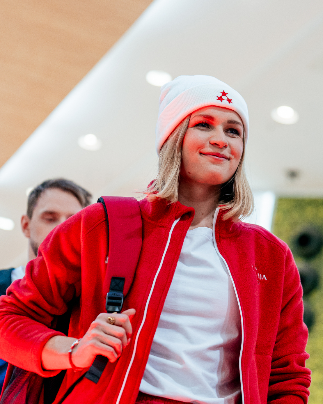 Kristīne Kramēna "Komanda Latvija" olimpisko tērpu demonstrācijā.