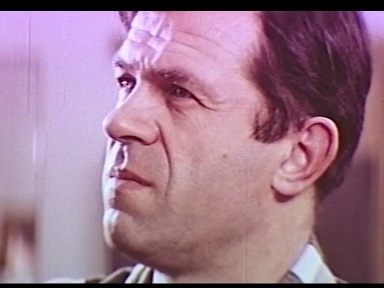 Kadrs no dokumentālās filmas "Ojārs Ābols".