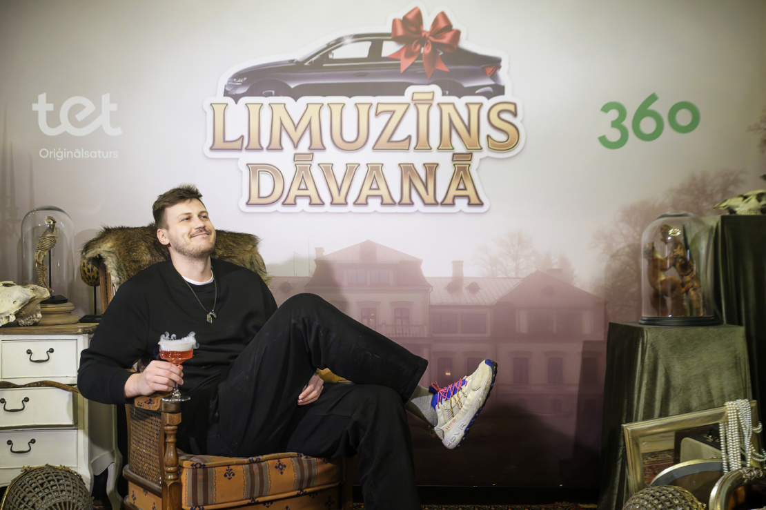 "Limuzīns dāvanā" pirmizrāde.