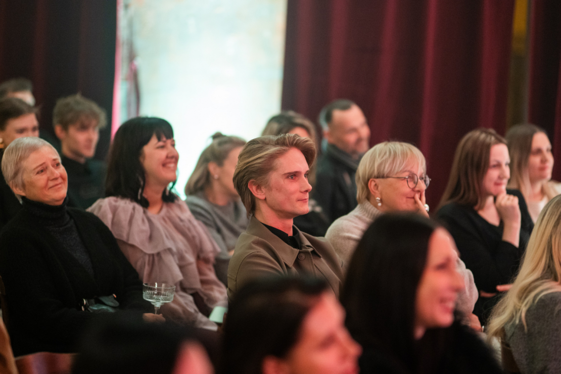 "Limuzīns dāvanā" pirmizrāde.