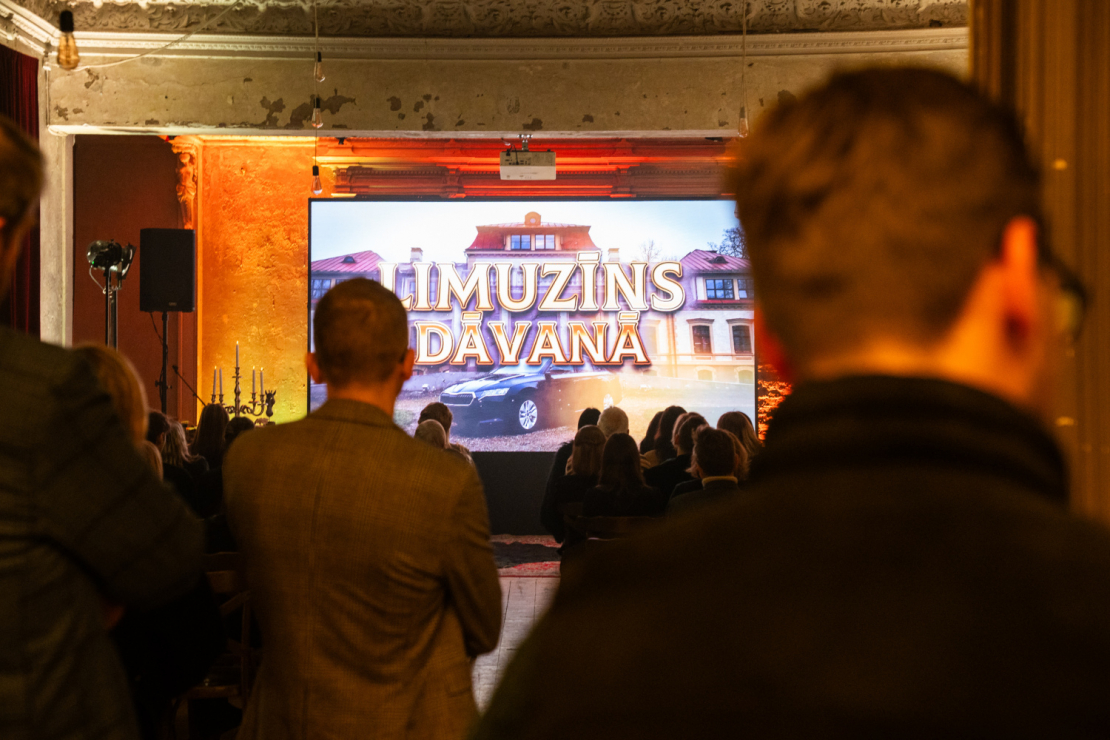 "Limuzīns dāvanā" pirmizrāde.