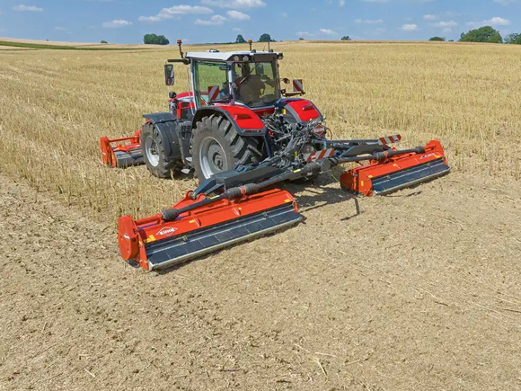 'Kuhn BP 8402 Pro' pļaujmašīna.