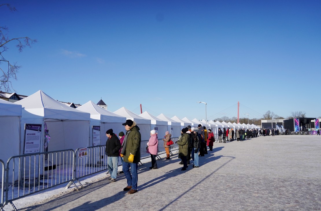 Starptautiskais ledus skulptūru festivāls.