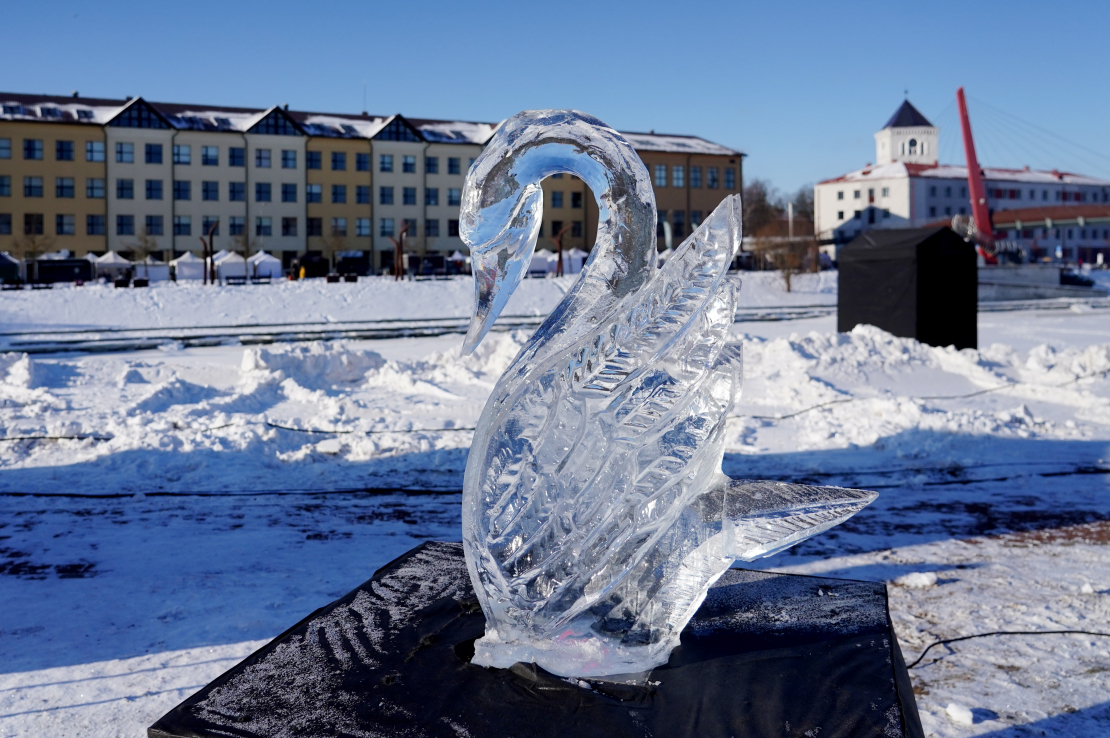 Starptautiskais ledus skulptūru festivāls.