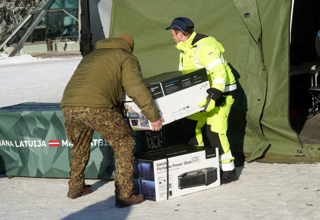 Labdarības akcijas "Siltums Ukrainai no Latvijas" atklāšanas pasākums.