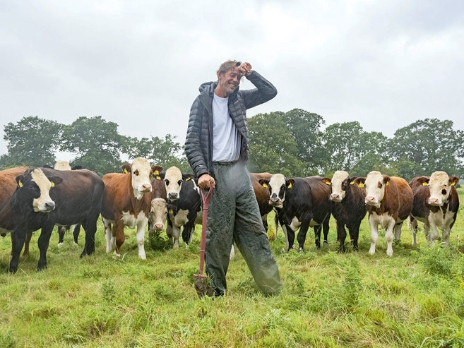 Mūziķis Endijs Kato: "Būt par diskžokeju noteikti ir vienkāršāk nekā mainīt pārtikas sistēmu!"