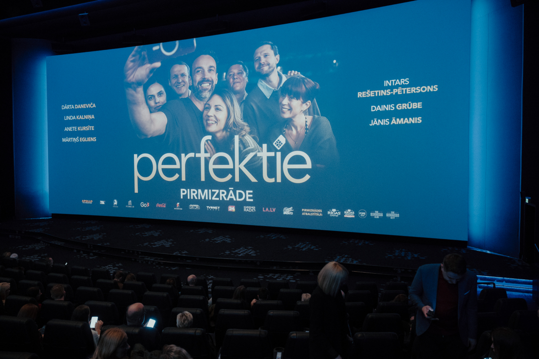 Melnās komēdijas "Perfektie" pirmizrāde.