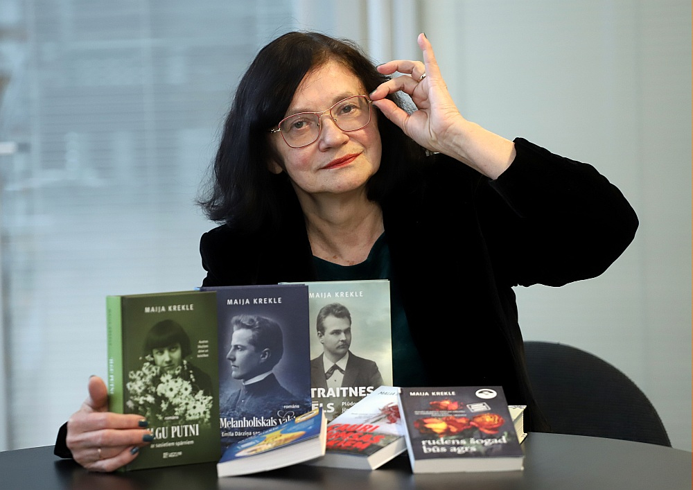 Maija Krekle: "Kad visi sabraucam kopā laukos un tur svinam mazmeitas dzimšanas dienu, kopā sanāk vairāk nekā pussimt ciemiņu. Tad uzreiz jūtu, ka tautai ir nākotne, un ļoti gribētos cerēt, ka tiem bērniem atkal būs bērni."