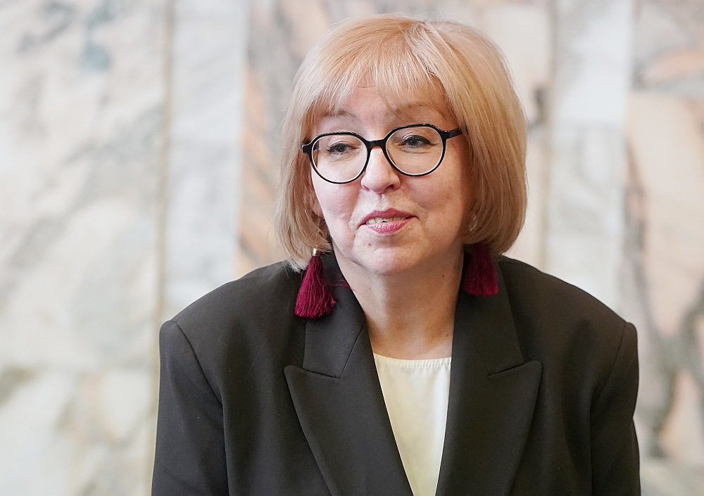 SIA "Austrumlatvijas koncertzāle" jaunā valdes locekle Ilona Rupaine atbalsta valsts iesaisti "Gora" pārvaldībā. "Un tas tiešām ir stāsts nevis par finansējumu, bet par kaut ko citu, mēs nojaušam, par ko," viņa teic.