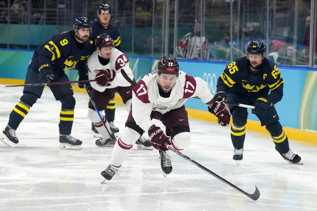 2026. gada Milānas un Kortīnas ziemas olimpisko spēļu izslēgšanas turnīra pirmās kārtas spēle starp Latvijas un Zviedrijas hokeja valstsvienībām Milānā.