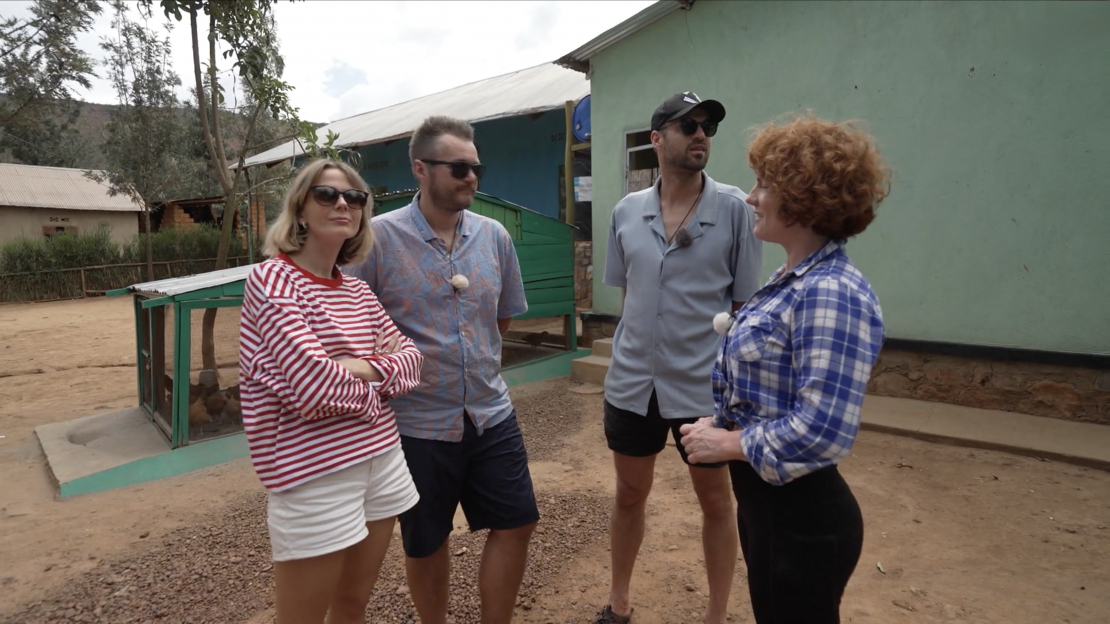 “Četri uz koferiem” Ruandā.