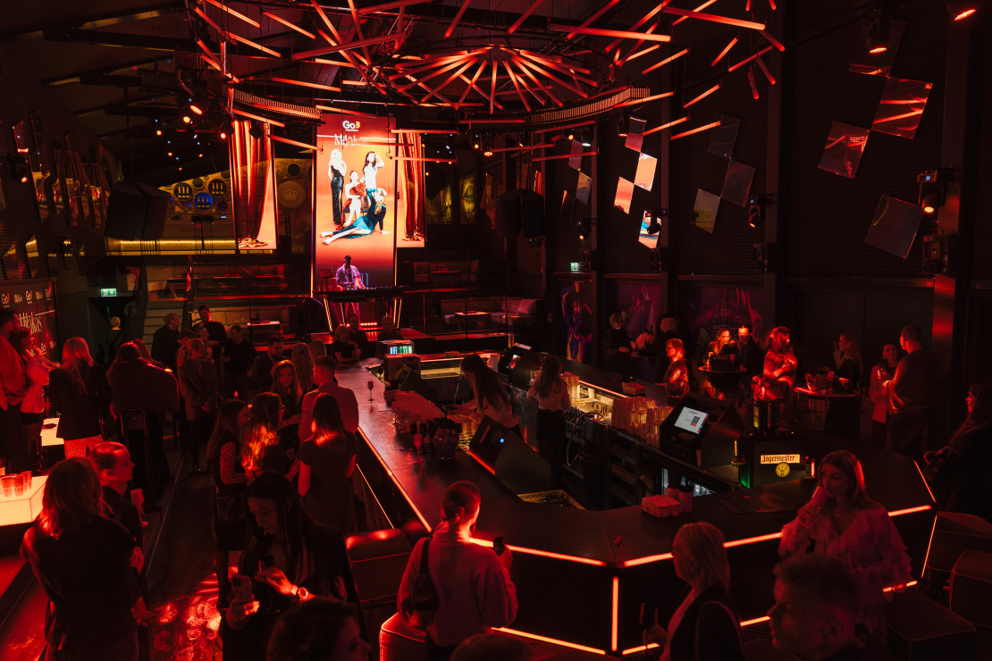 Seriāla "Mīļākās" pirmizrādes svinības.