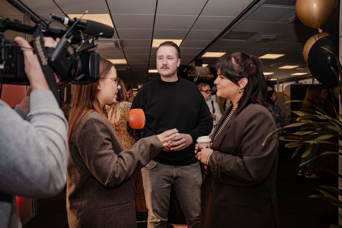 Ieskandina šova "Koru kari" jauno sezonu.