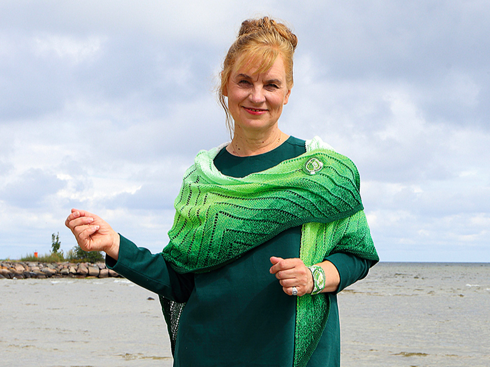 Adīts plecu lakats.