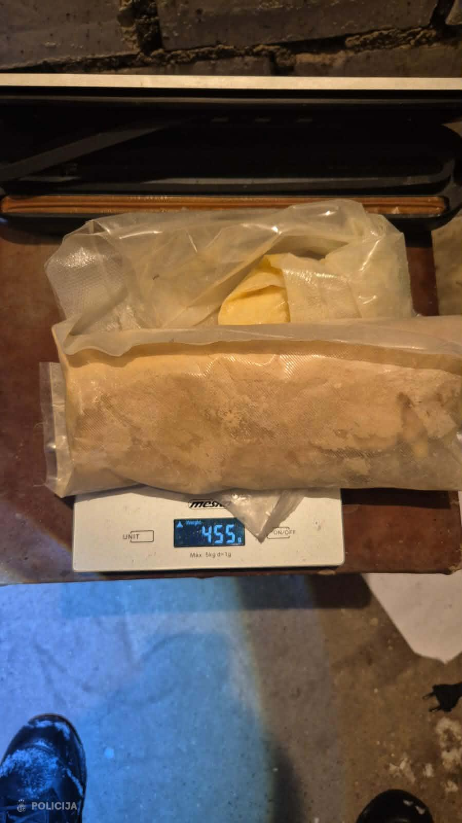 Kratīšanās izņem vairāk nekā 25 kilogramus narkotiku.