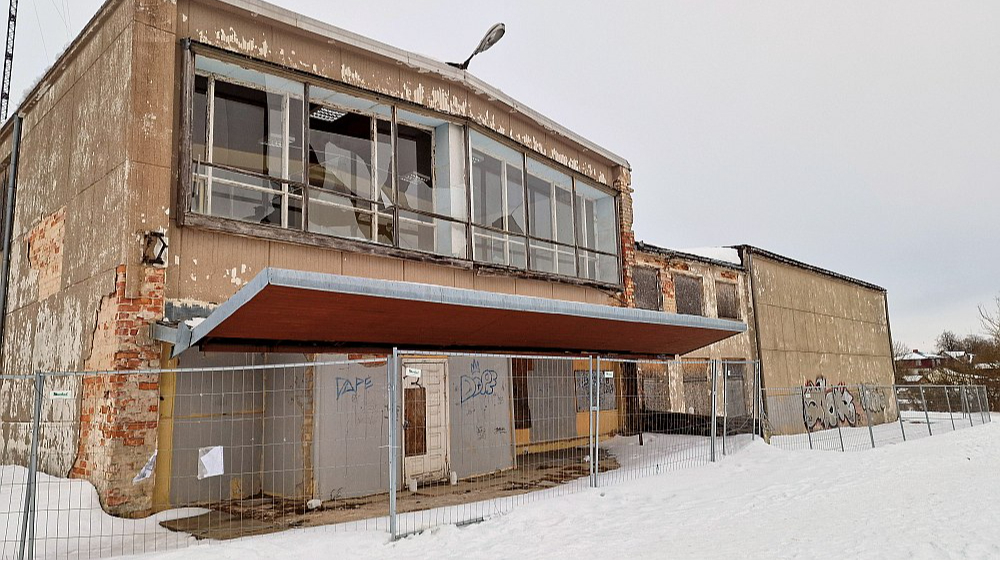 Aizslēgtais Saldus kultūras nams 2026. gada 23. februārī.