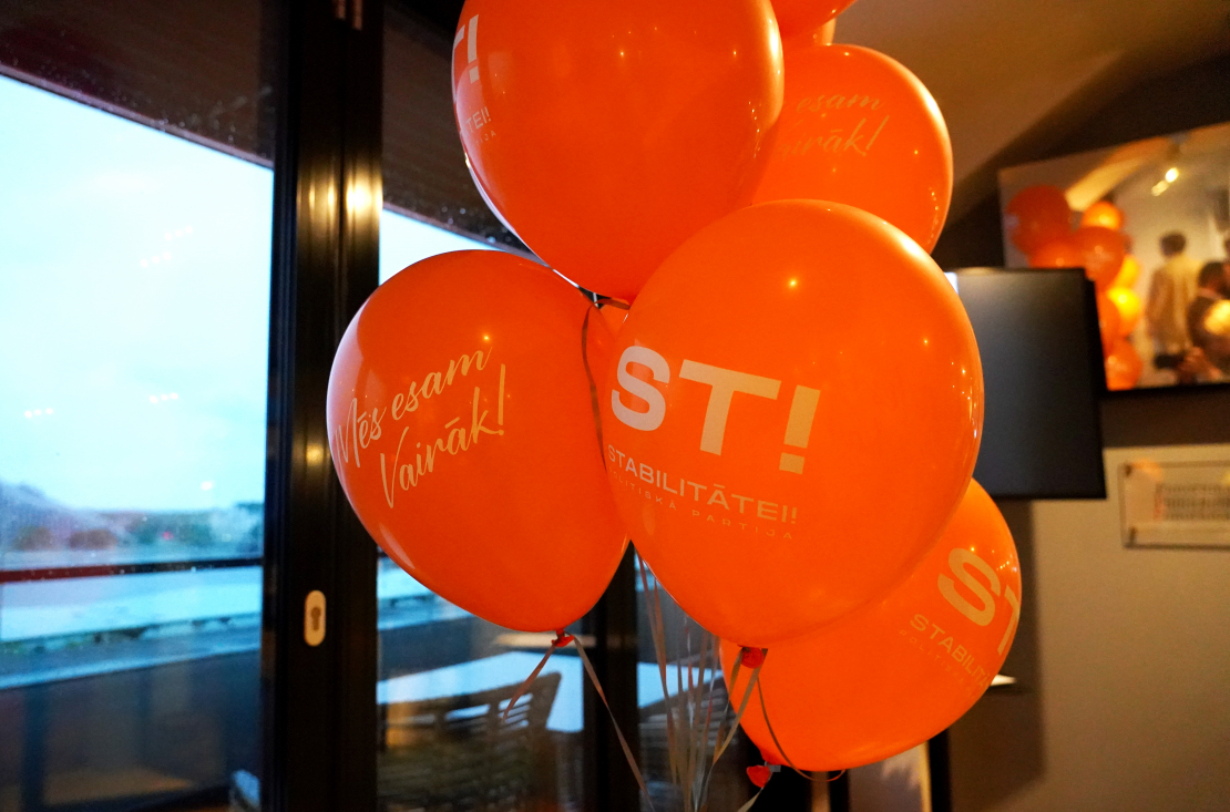 Politiskās partijas "Stabilitātei!" pašvaldību vēlēšanu rezultātu sagaidīšanas pasākums 2025. gadā.