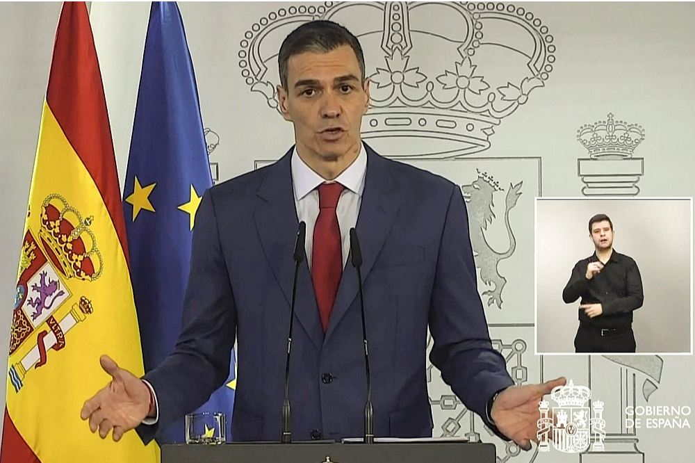 Spānijas premjerministrs Pedro Sančess kļuvis par redzamāko ASV un Izraēlas militārās operācijas pret Irānu kritiķi. "Spānijas valdības nostāju var apkopot pāris vārdos: karam nē," Sančess trešdien paziņoja televīzijā pārraidītā uzrunā.