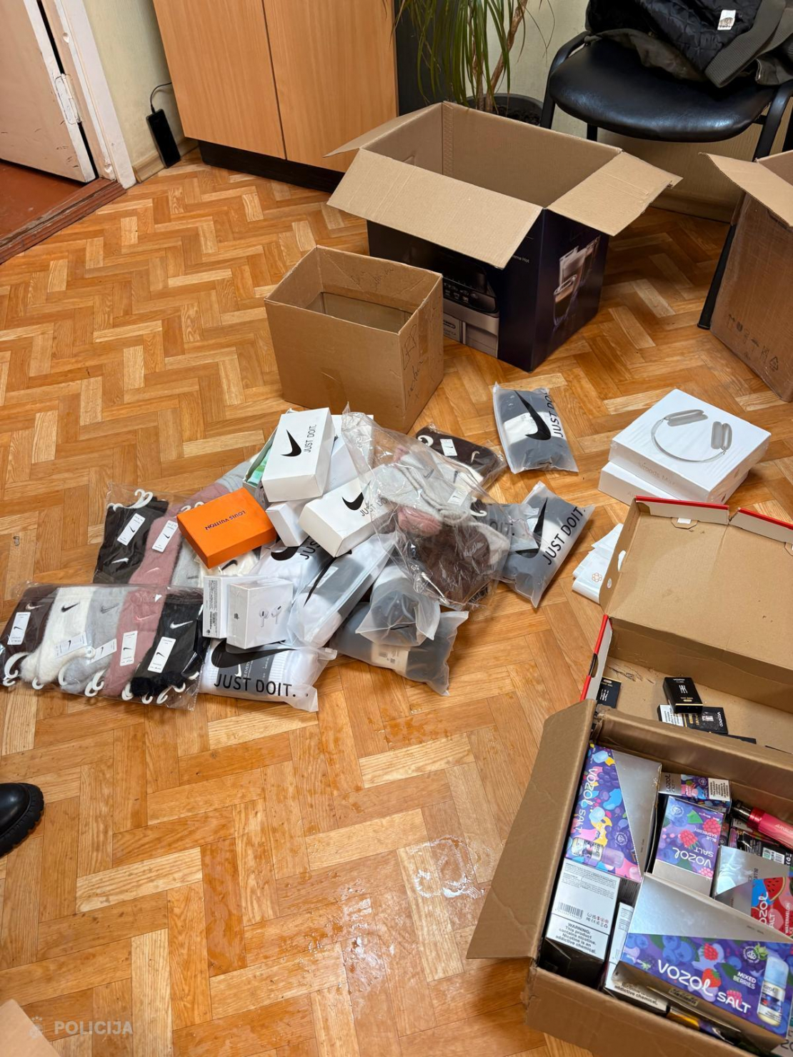 Valsts policija Latgalē izņem smēķēšanas šķidrumus un viltojumus.