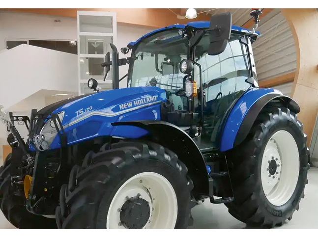 'New Hollans T5' traktors.