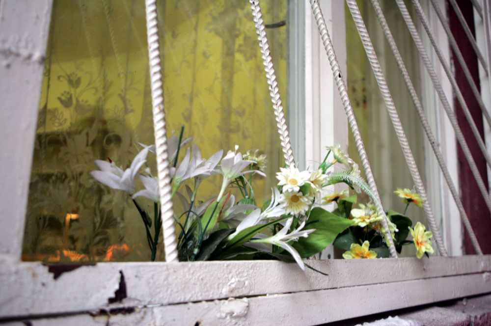 Iļģuciema sieviešu cietuma logs.