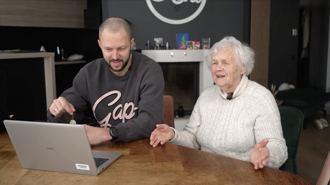 Viesturs Kohs ar omīti Alvīni.