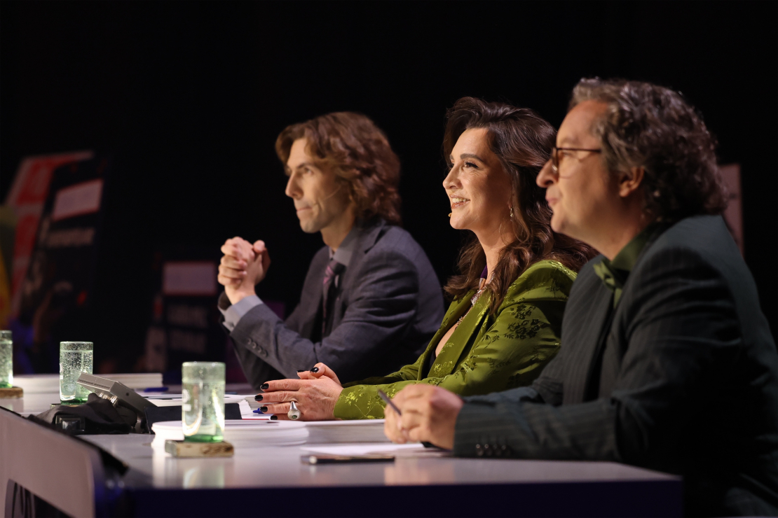 Muzikālā šova "Koru kari" 2. tiešraide.