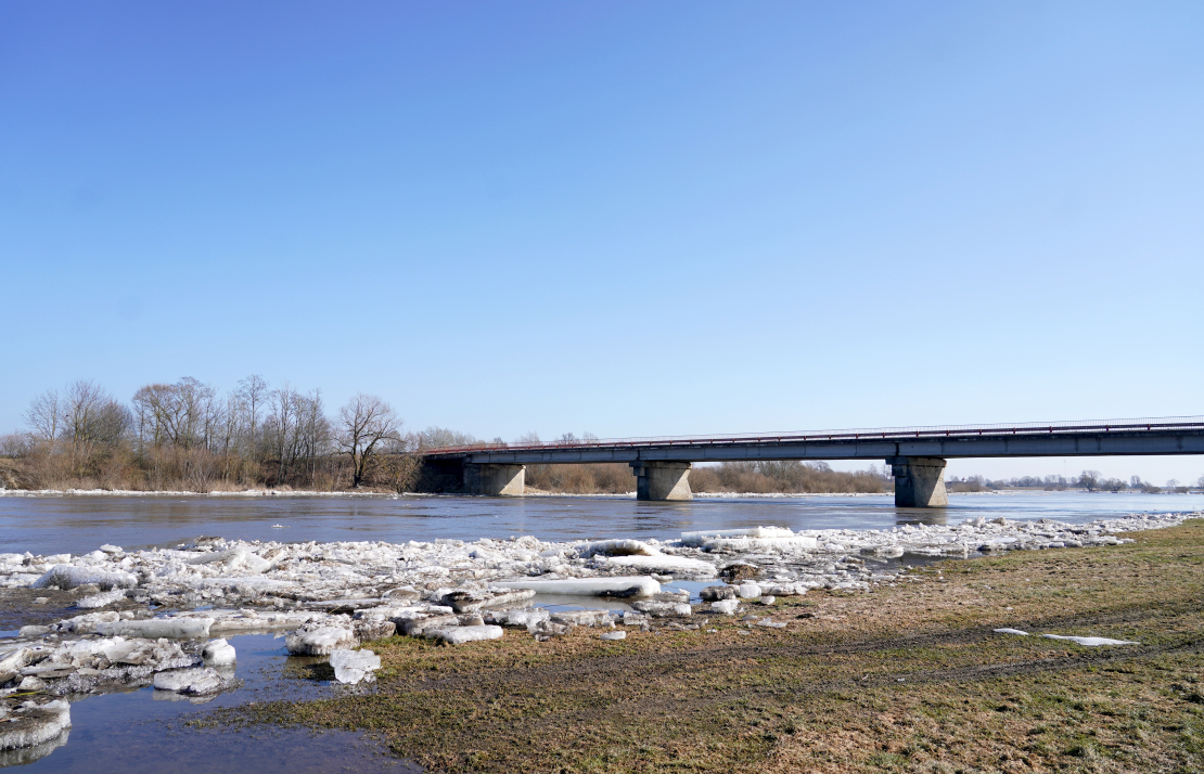 Lielupe Staļģenē pavasarī.