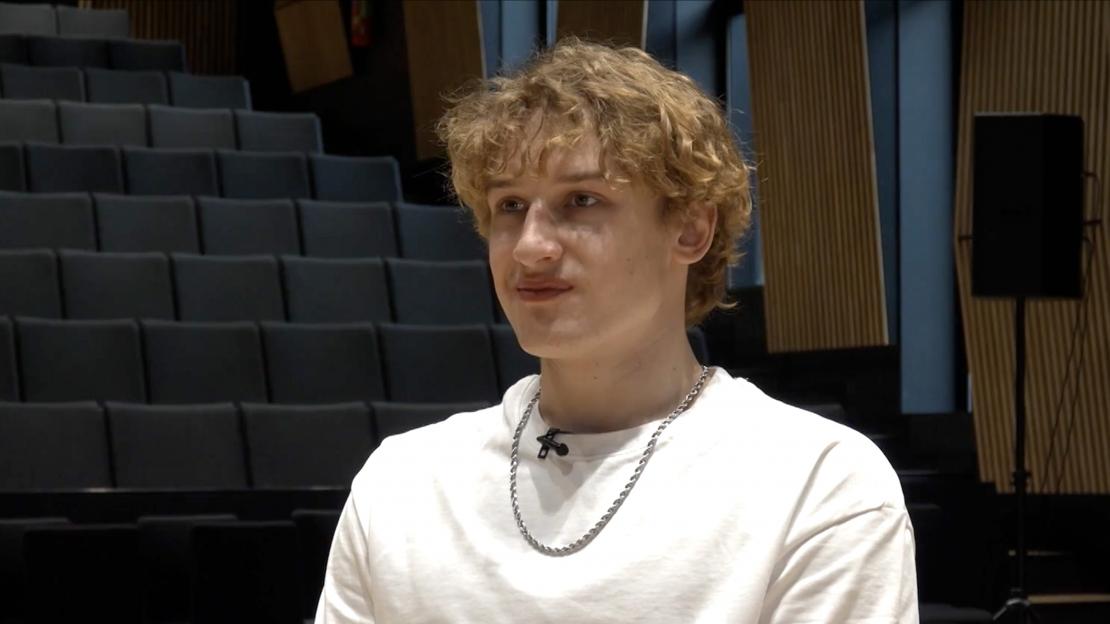 Ogres Valsts ģimnāzijas skolnieks Kevins Lukša.