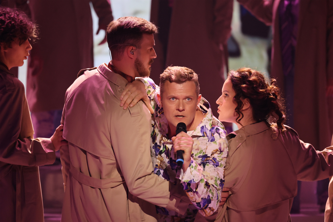 Muzikālā šova "Koru kari" trešā tiešraide.