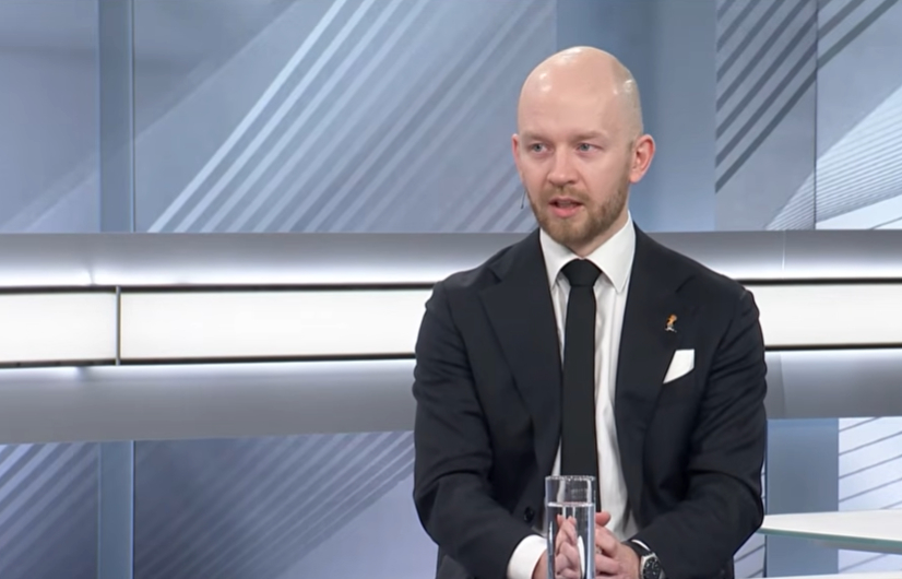 Andris Šuvajevs (P).