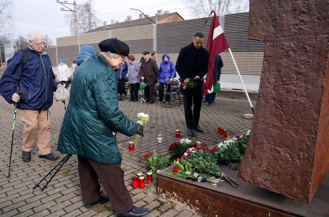 Komunistiskā genocīda upuru piemiņas dienai veltīts pasākums pie dzelzceļa stacijas "Šķirotava".