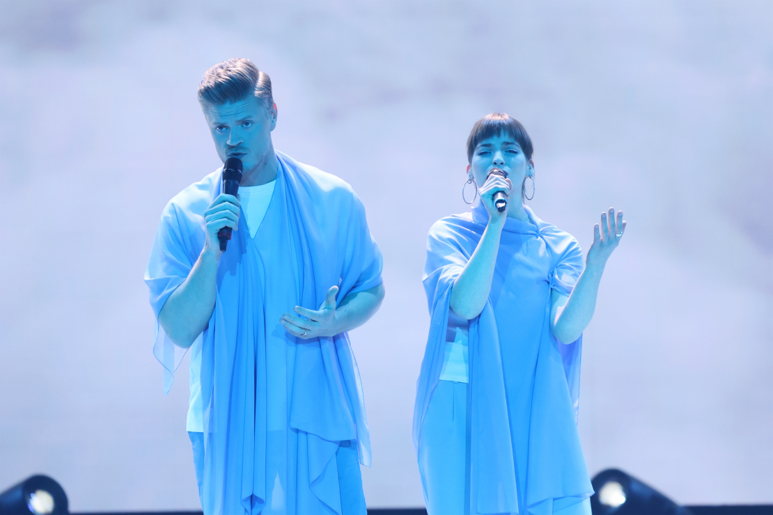 Muzikālā šova "Koru kari" ceturtā tiešraide.